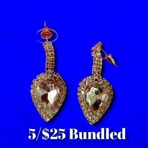 Crystal Tear Drop Pierced Earrings NWOT Never Worn ❤️ 5/$25 Bundled